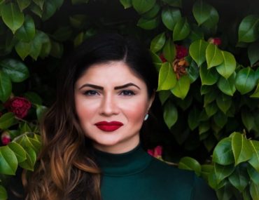 از رژ لب بهتر و به موقع استفاده کنیم از رژ لب بهتر و به موقع استفاده کنیم