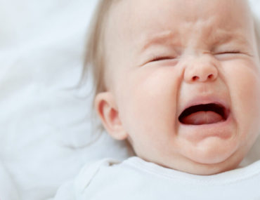 مهم‌ترین دلایل گریه نوزادان را بشناسید!