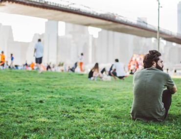 تأثیر سبک زندگی بر سلامت و زیبایی پوست شما تأثیر سبک زندگی بر سلامت و زیبایی پوست شما