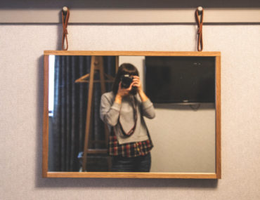 9 ترفند آرایش برای داشتن عکس‌هایی زیباتر