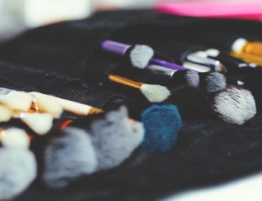 نحوه استفاده صحیح از کرم پودر برای افزایش زیبایی نحوه استفاده صحیح از کرم پودر برای افزایش زیبایی