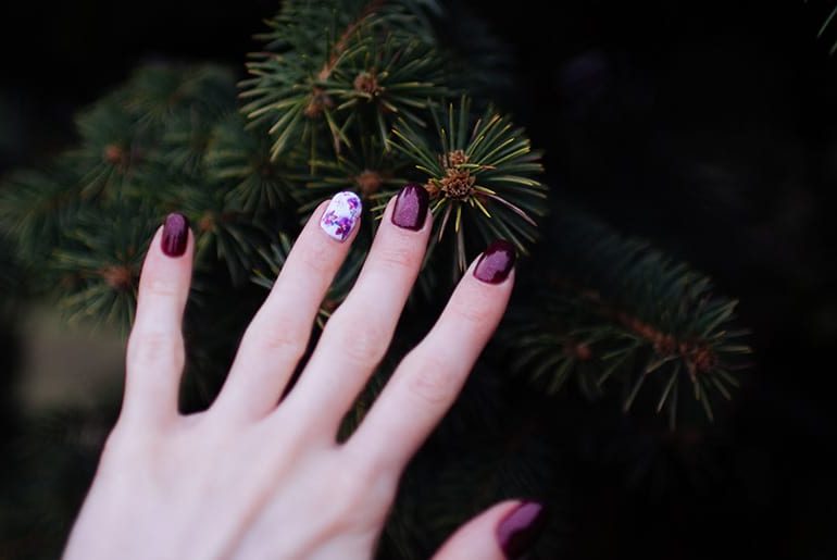 ظهور علائم مشکلات داخلی در ظاهر ناخن ظهور علائم مشکلات داخلی در ظاهر ناخنها