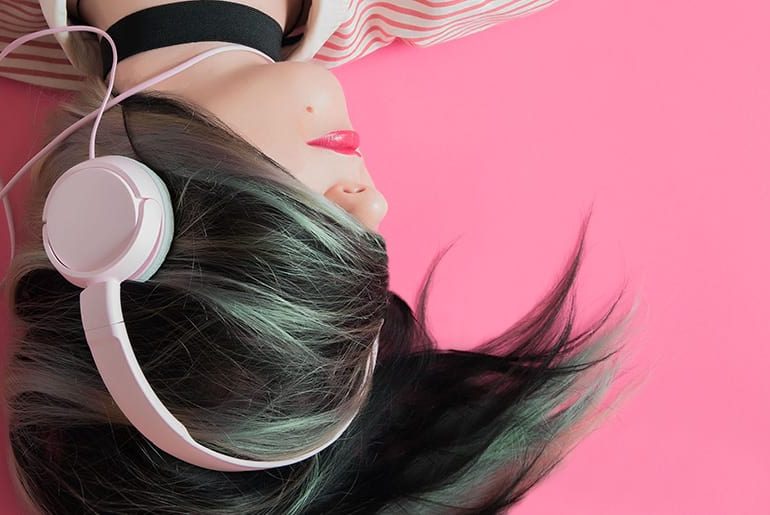 استفاده از رژ لب و نکاتی درباره آن نکاتی در مورد استفاده از رژ لب