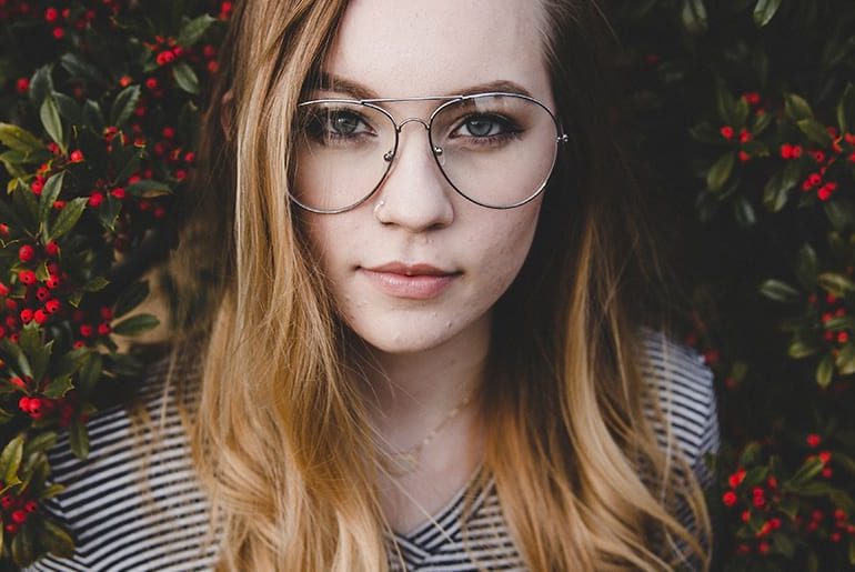 5 راه از بین بردن علایم خستگی از صورت