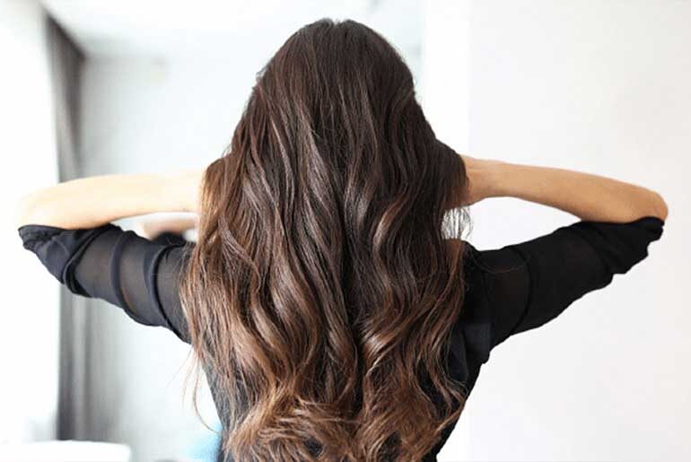 دلیل توصیه پزشکان برای استفاده از شامپوی گیاهی